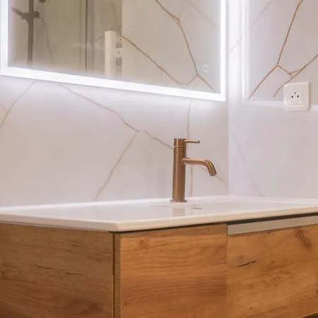 1 Avec Climatisation - Centre Apartment *